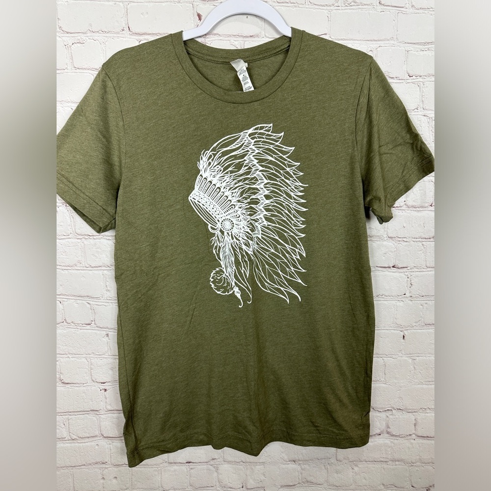 Graphic Native American Warrior Headdress green short sleeve t-shirt, sz M